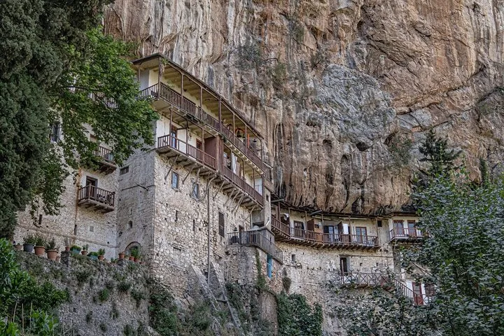 Private Monasteries Tour from Athens