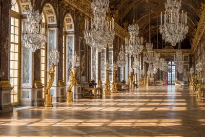 Guided Visit of Versailles Small Group Tour