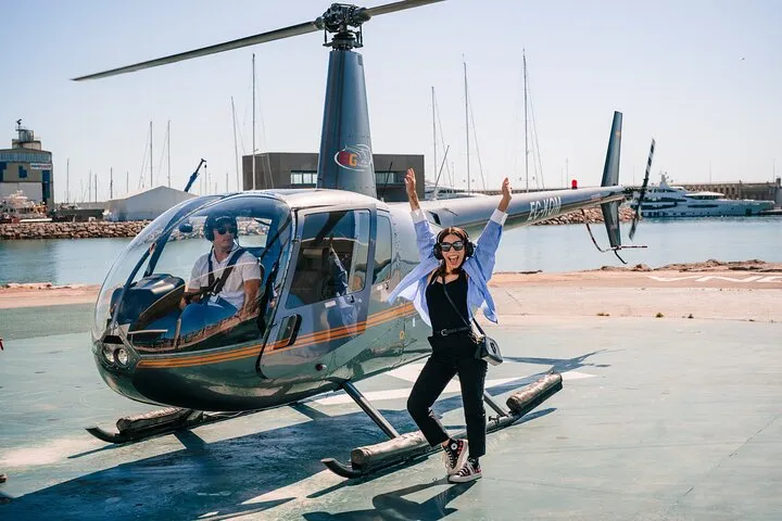 Barcelona: Helicopter, Boat Ride & Old Town Small Group (Max 8)