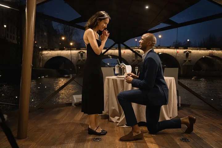Bateaux Mouches® Special Marriage Proposal Dinner Cruise in Paris