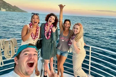 Sunset Cruise Waikiki - Golden Hour Cocktail Cruise