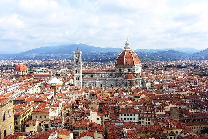 Duomo Cathedral Fast Track Tour & optional Brunelleschi's Dome