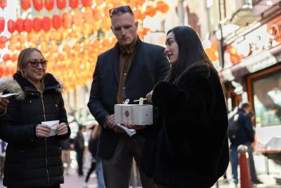 London Food Walking Tour: World Flavours in Soho & Chinatown