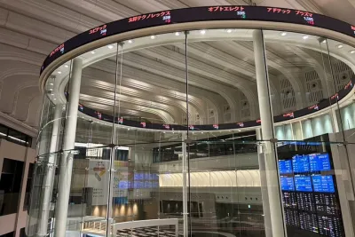 Tokyo Stock Exchange & Kabutocho Financial District Walking Tour