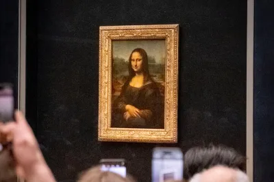 Paris: Louvre Skip-the-Line Tour to Mona Lisa