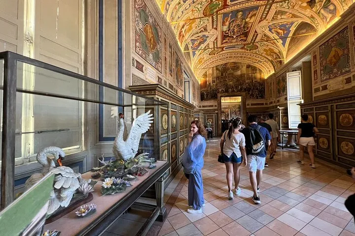 Vatican Museum & Sistine Chapel guided tour Optional Basilica.