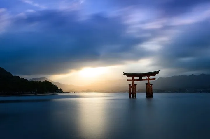 Hiroshima & Miyajima by Bullet Train from Tokyo