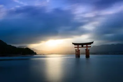 Hiroshima & Miyajima by Bullet Train from Tokyo