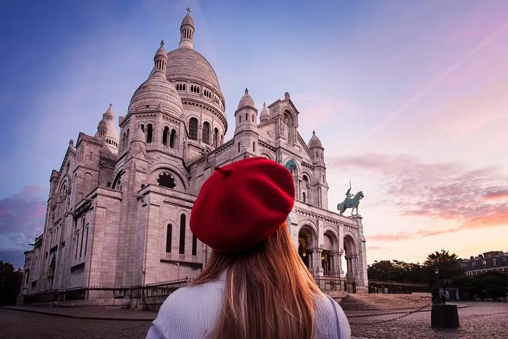 Montmartre Sunrise Tour Before the Crowds