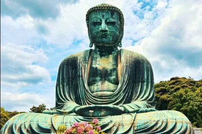 Kamakura, find love and money