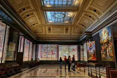 Private :Vatican Museums Tour with Sistine Chapel & Raphael Rooms