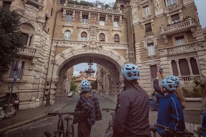 Rome Small-Group e-Bike Tour: Villa Borghese, Villa Ada & Coppedè