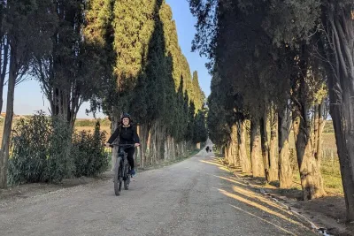 Rome: Frascati Vineyard Bike Tour with Train Tickets