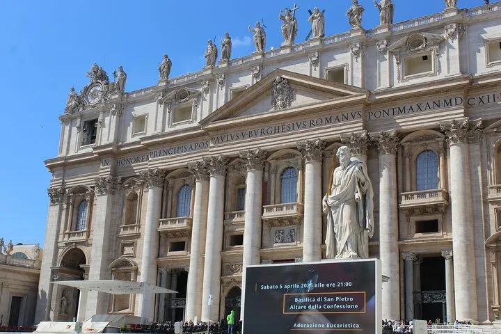 St. Peter's Basilica Hosted Entrance and Digital Audioguide