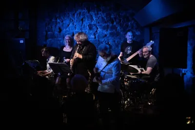 Live Jazz and Aperitivo in Rome Includes Appetizer and a Drink