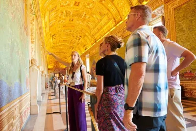 Vatican Museums Small Group Tour with St. Peter's Basilica Access