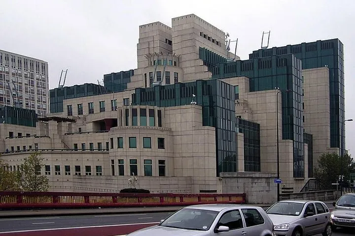 James Bond Private Tour