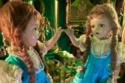 San Francisco Gregangelo Museum - Haunted Doll House