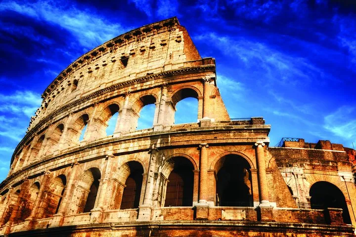 Colosseum, Roman Forum Guided Tour with Capitoline Museum Entry