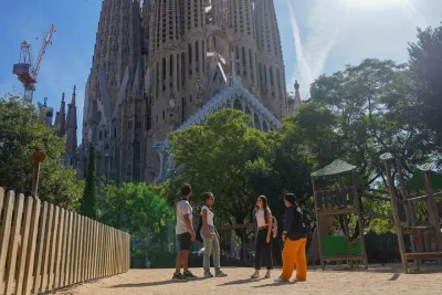Sagrada Familia & Park Guell Guided Tour