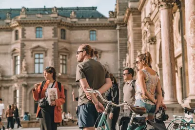 Paris Evening City of Lights Small Group Bike Tour & Boat Cruise