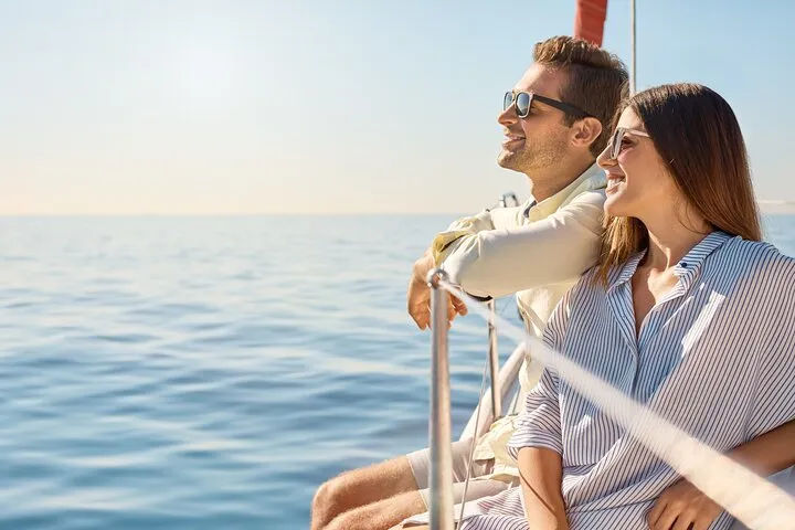 Barcelona Small Group Luxury Catamaran Cruise with Tapa and Drink