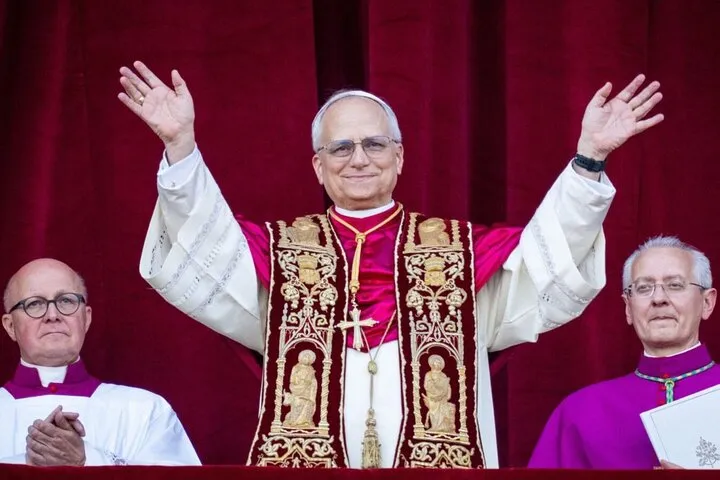 Rome: Escorted Papal Audience Experience with Entry Ticket