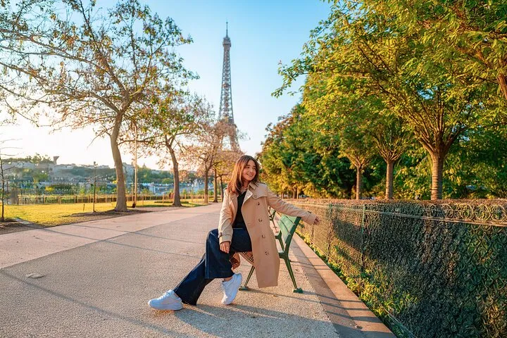 Paris Group Photoshoot with 30 Professional Photos