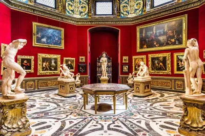 Uffizi Gallery Small Group Tour with Tickets