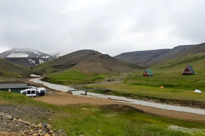 Highlands Bus Transfer: Reykjavik / Hella to the Landmannalaugar