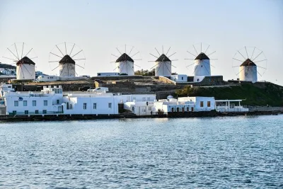 3-day Vegan Private Tour Package Athens & Mykonos