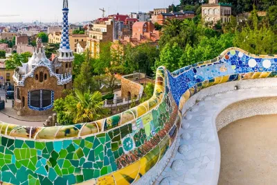 Barcelona: Park Guell Skip the Line Guided Tour