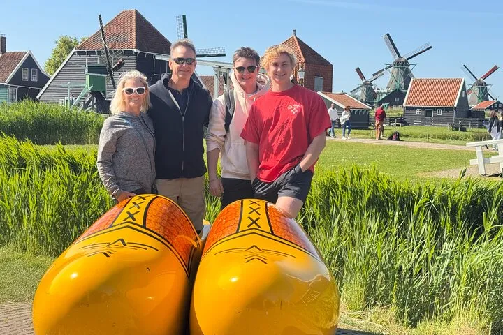 Escape Amsterdam: E-Bike to Zaanse Schans Windmills & Zaandam