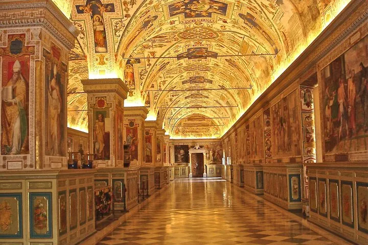 Exclusive Vatican Museums & Sistine Chapel After Hour Tour