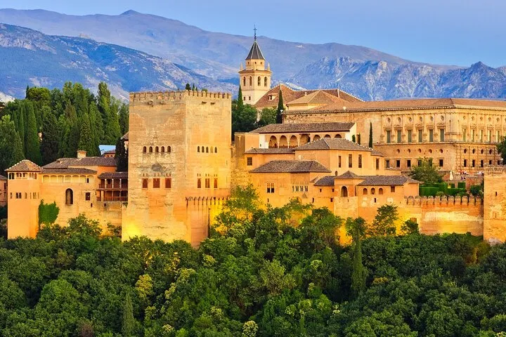 7 Days Spain and Portugal Tour from Barcelona