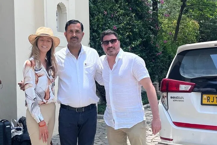 First-Time Jaipur Tour by Private Car & Local Expert