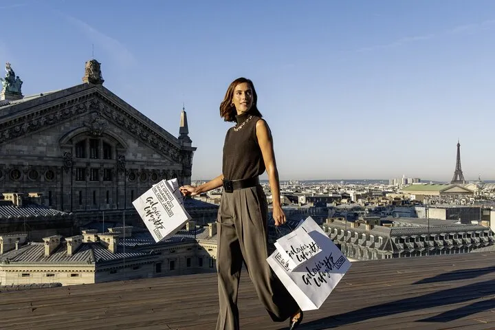 Paris VIP Shopping Experience-Lounge Access, Tea time & Transfer