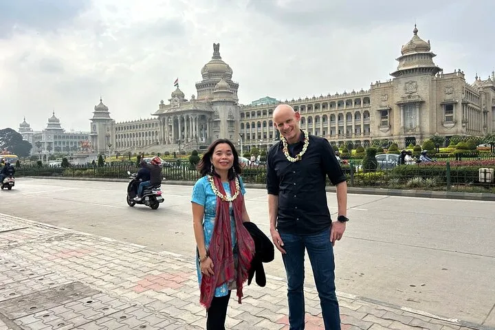 Bangalore Through the Ages — All-Inclusive Guided City Tour