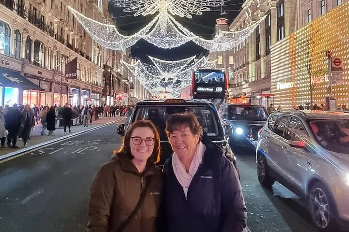 Christmas Lights Private London Taxi Tour