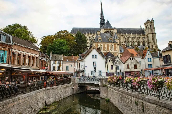 Amiens Cathedral and Hortillonnages Private Day Tour from Paris