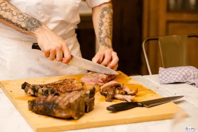 Master the Art of Florentine Steak: A Unique Cooking Experience!