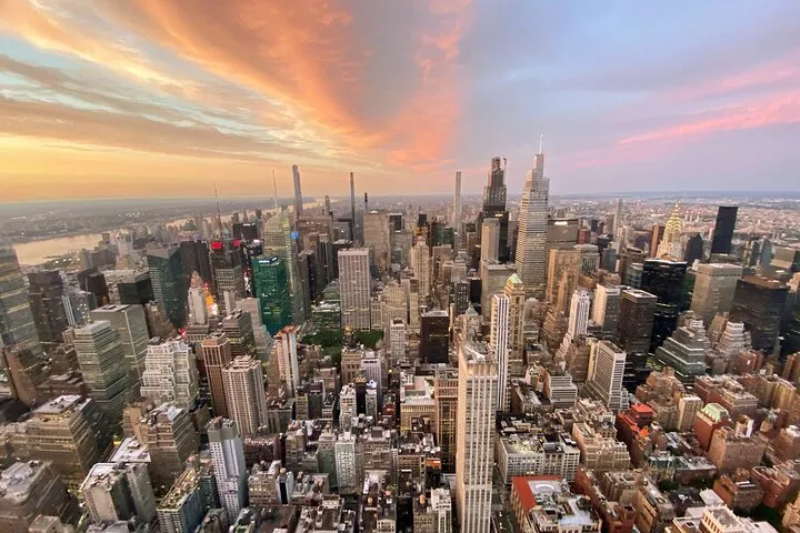5th Avenue Stroll and Sunset at the Empire State Building