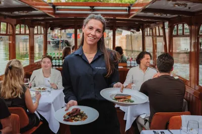 Amsterdam: Exclusive 3-course Dinner Canal Cruise