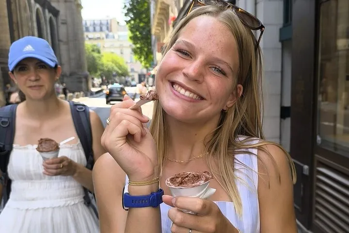 Paris Saint-Germain Private Tasting Tour with Chocolate plus Pastries & Macaron