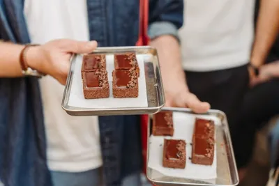 Paris Pastry Tour - Croissants, Macarons & Iconic French Desserts