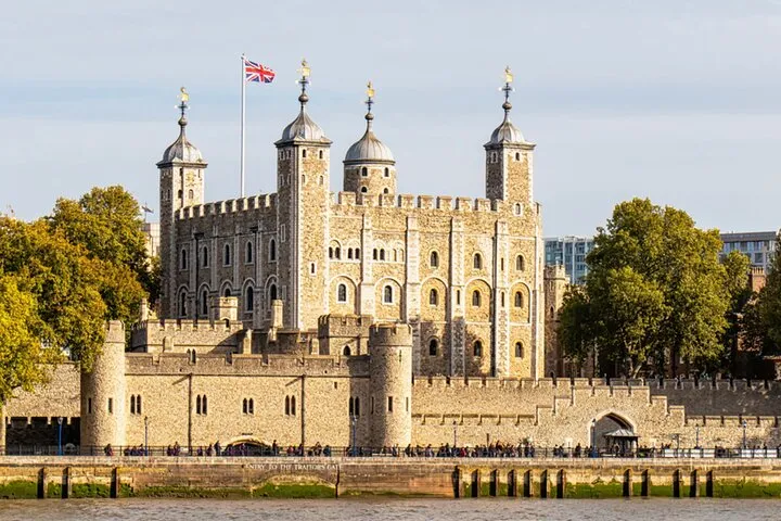 Tower of London and Crown Jewels Exhibition Ticket with options