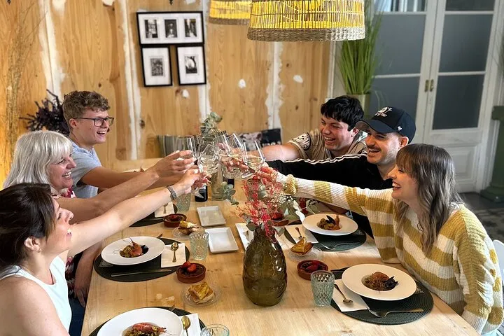 High-quality Paella Experience, Tapas & Tour for small groups