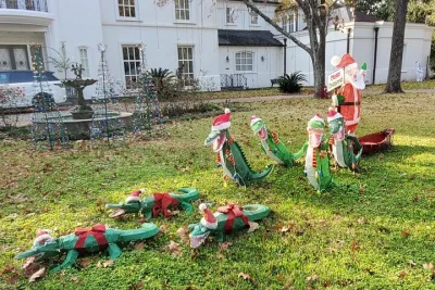 2 Hour December to January 6th Holiday Lights Tour