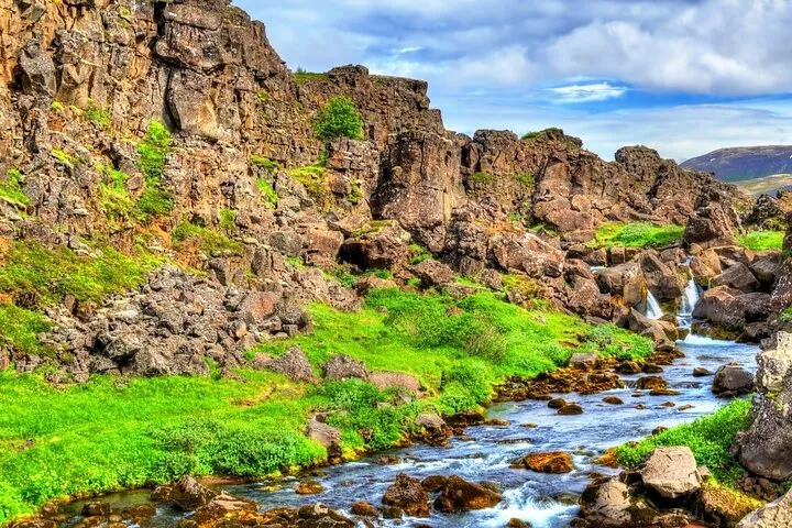 Private Golden Circle Tour Thingvellir, Gullfoss and Geysir