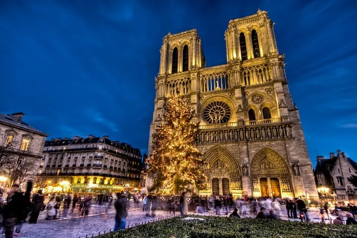 Notre Dame Cathedral Outdoor Tour with optional Sainte Chapelle
